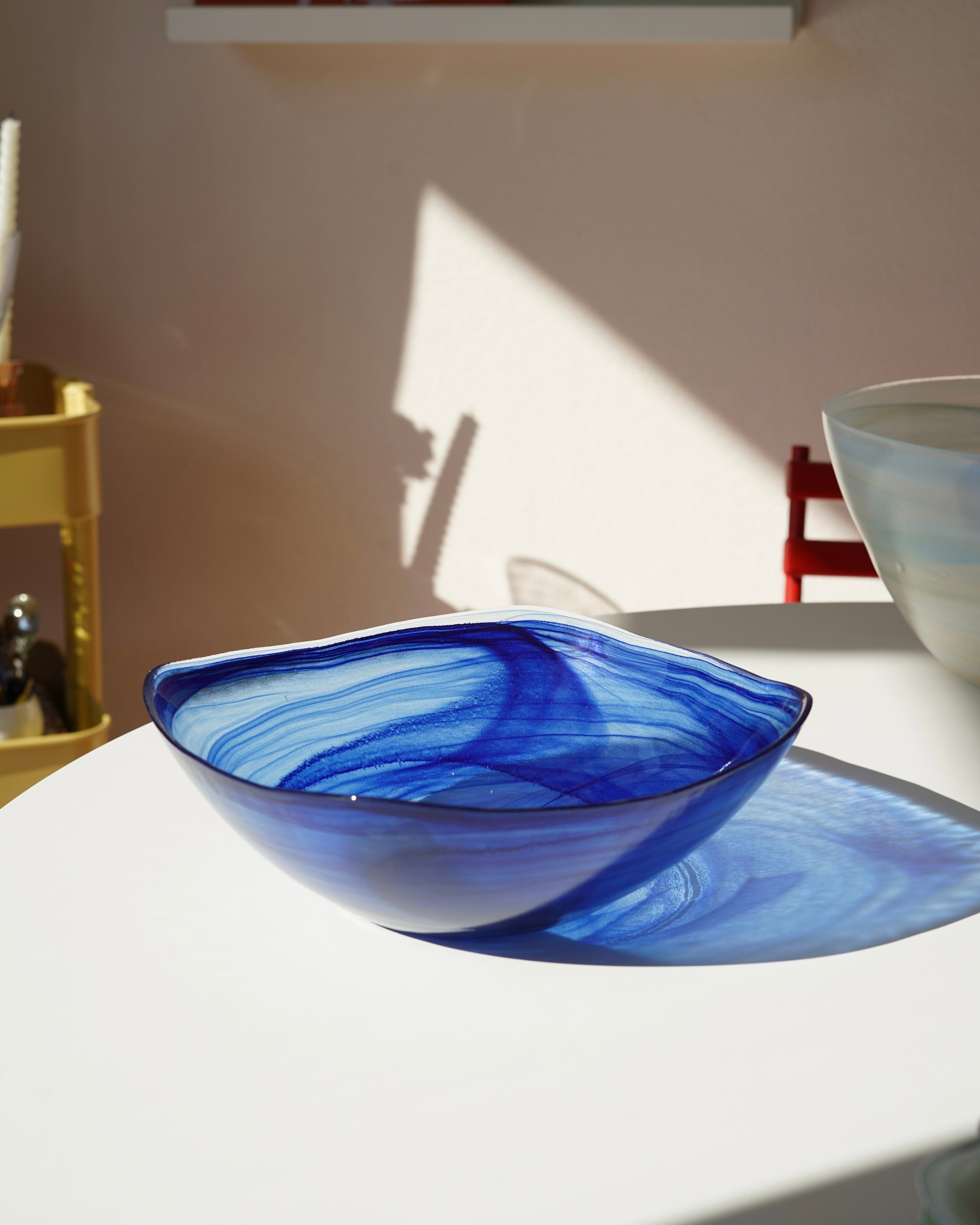 Lacivert salata kasesi