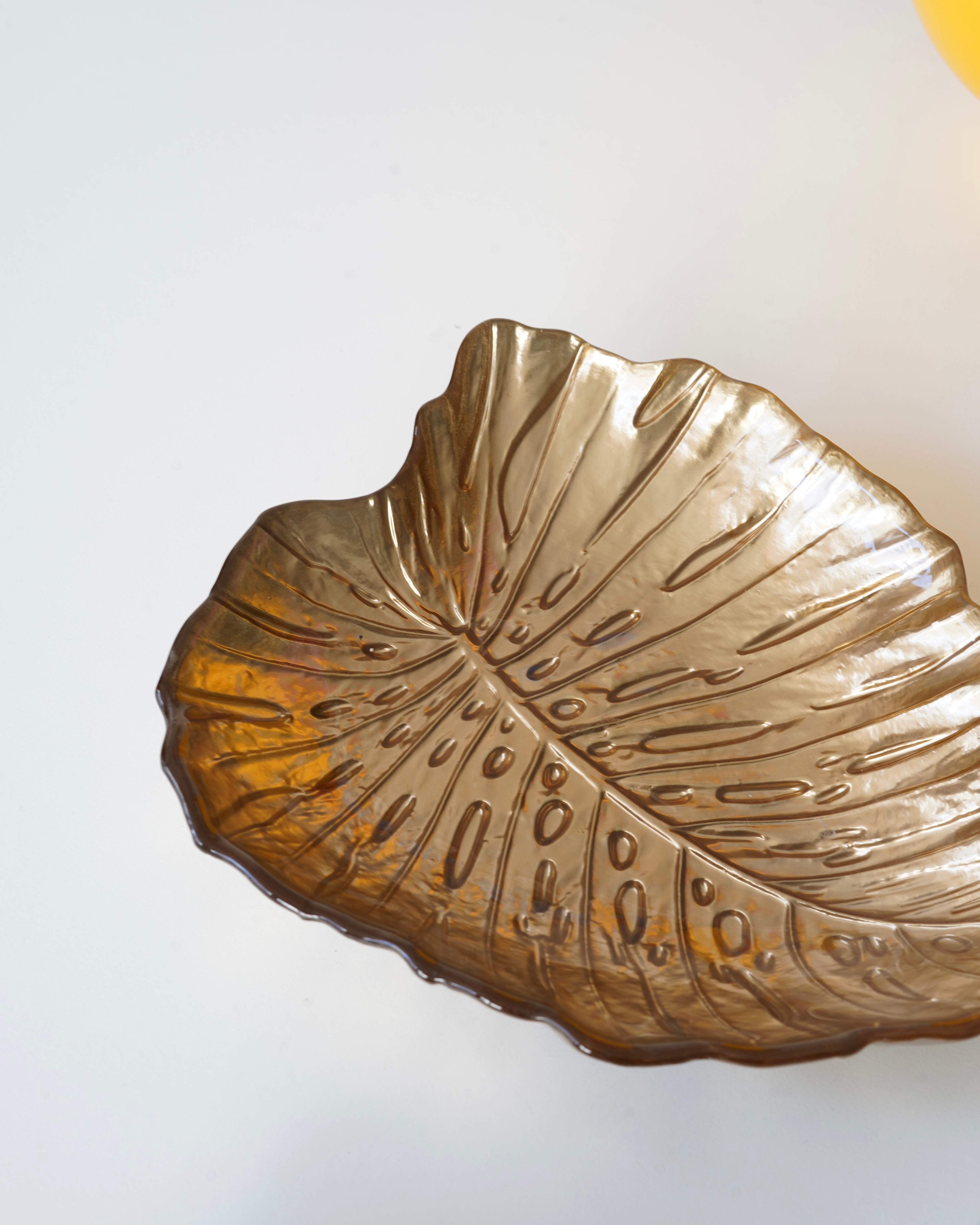 gold yaprak tabak