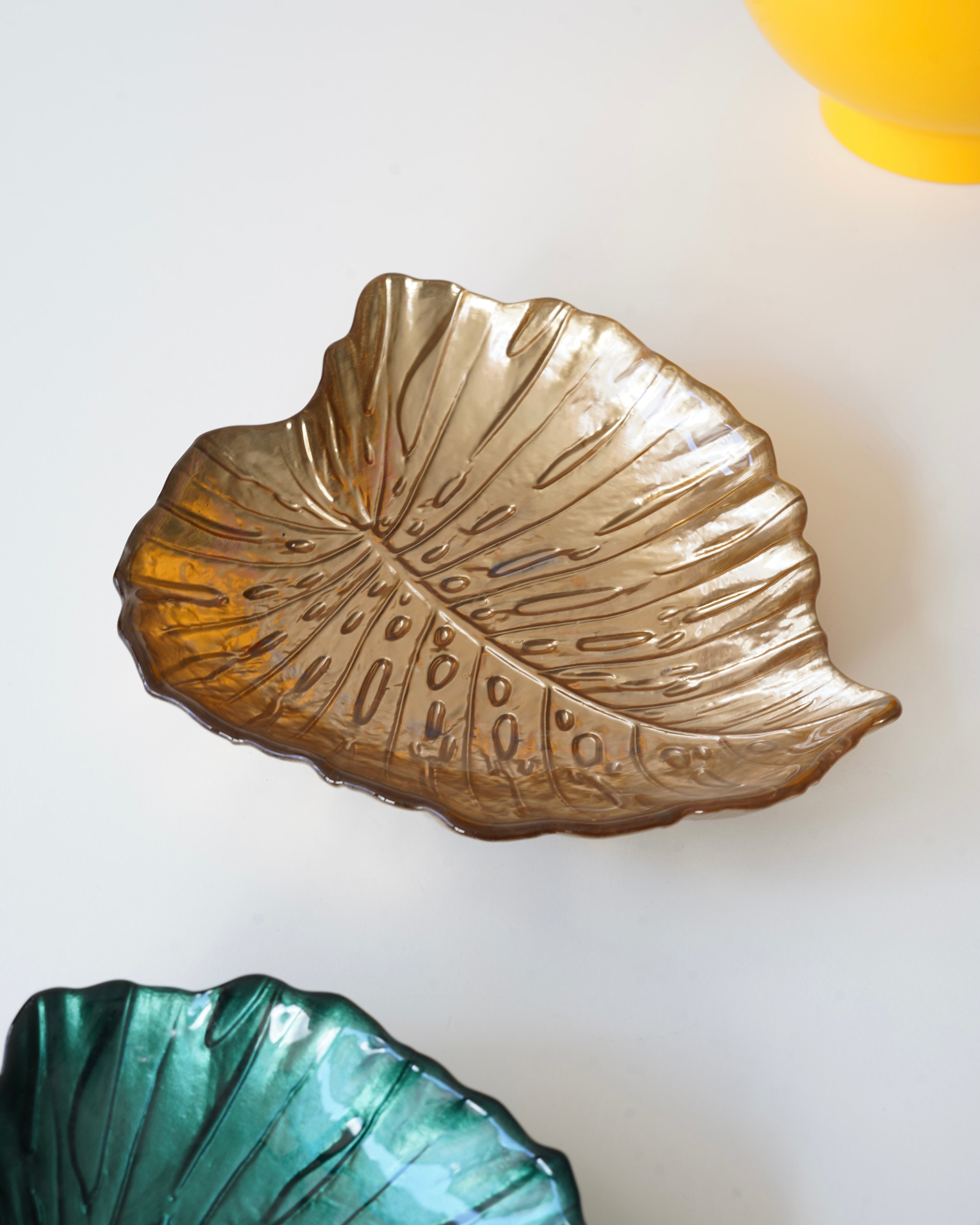 gold yaprak tabak
