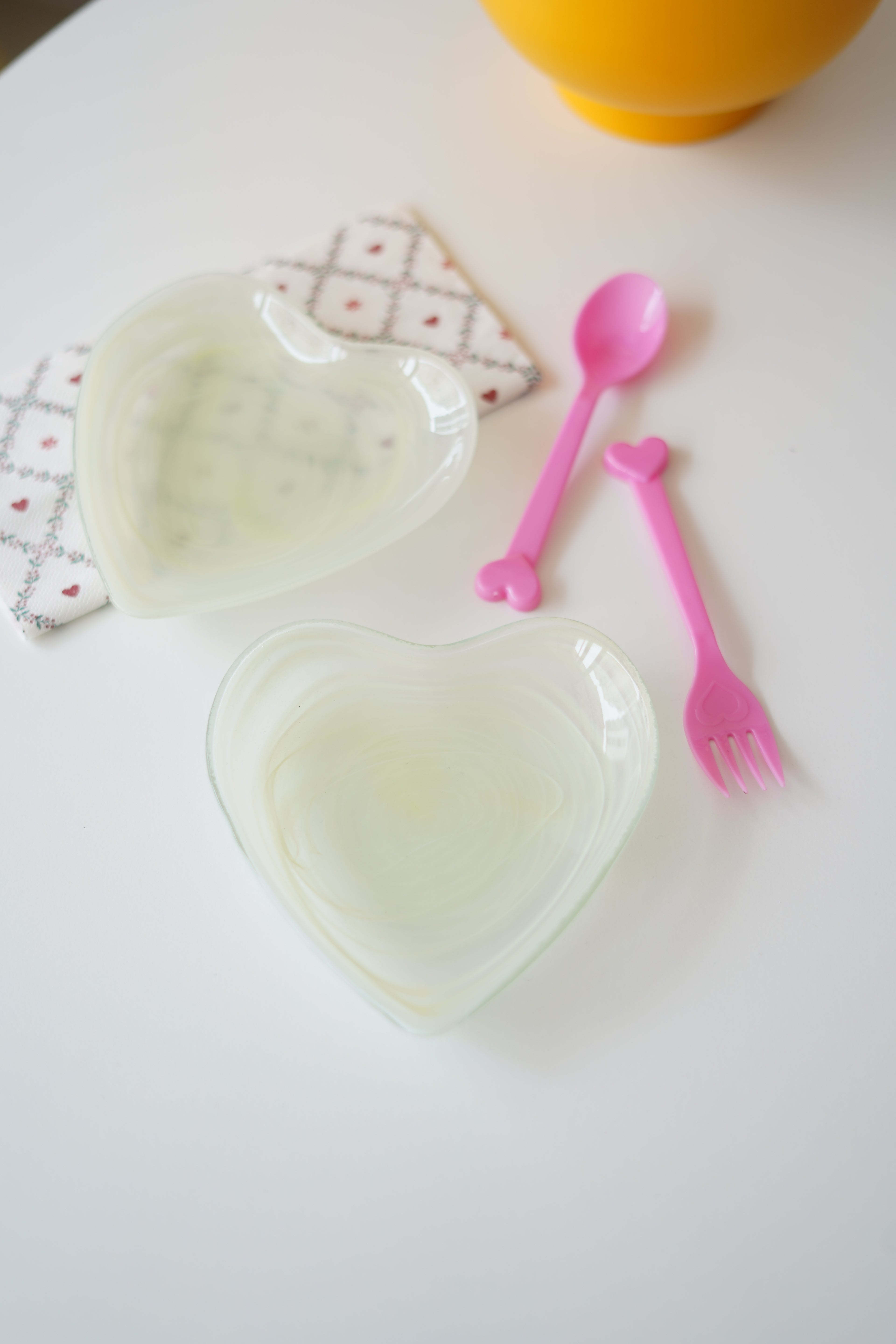 sarı kalpli mini tabak 2 adet