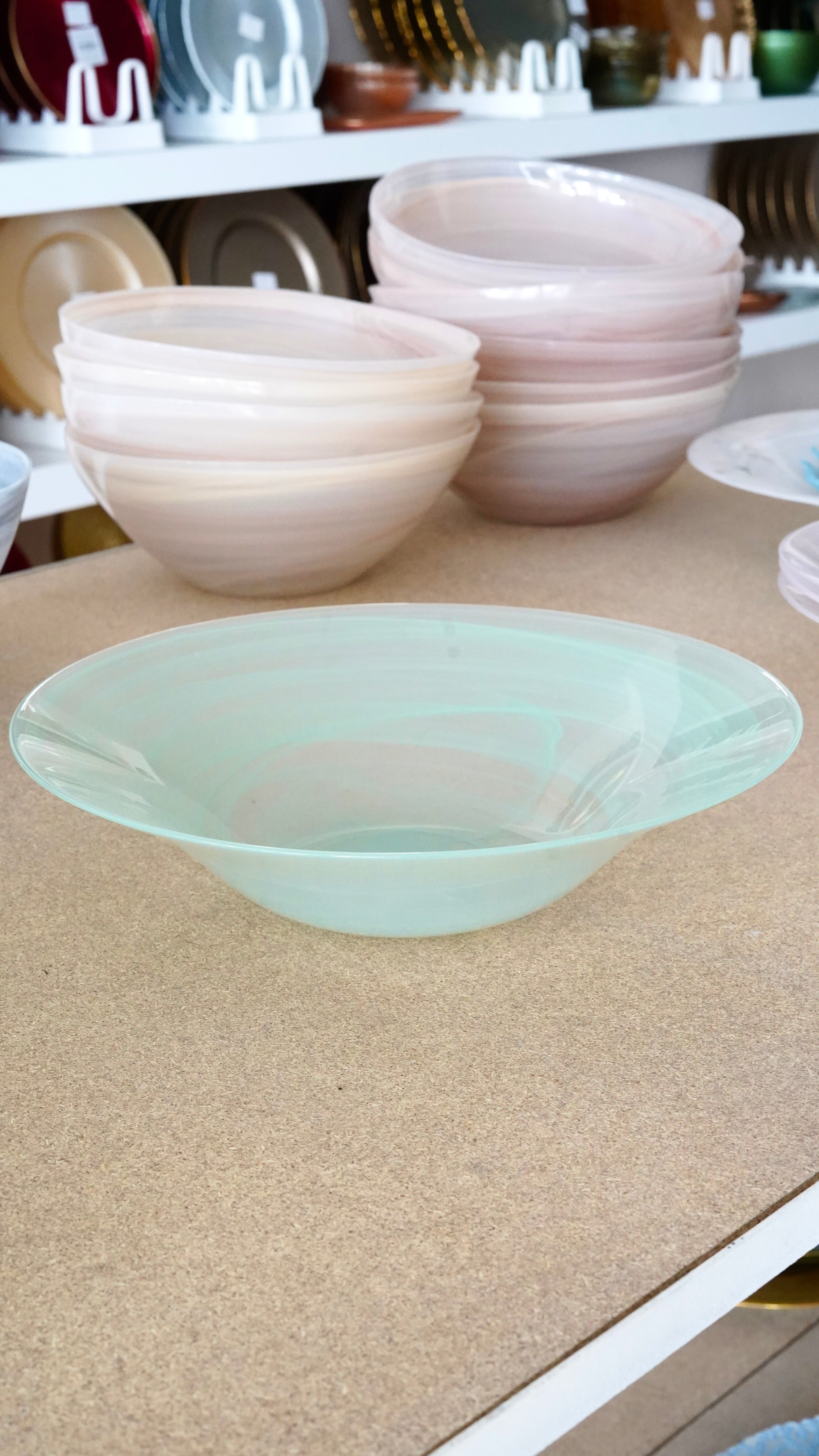 yeşil alt kısma doğru dar kase- meyvelik 40 cm