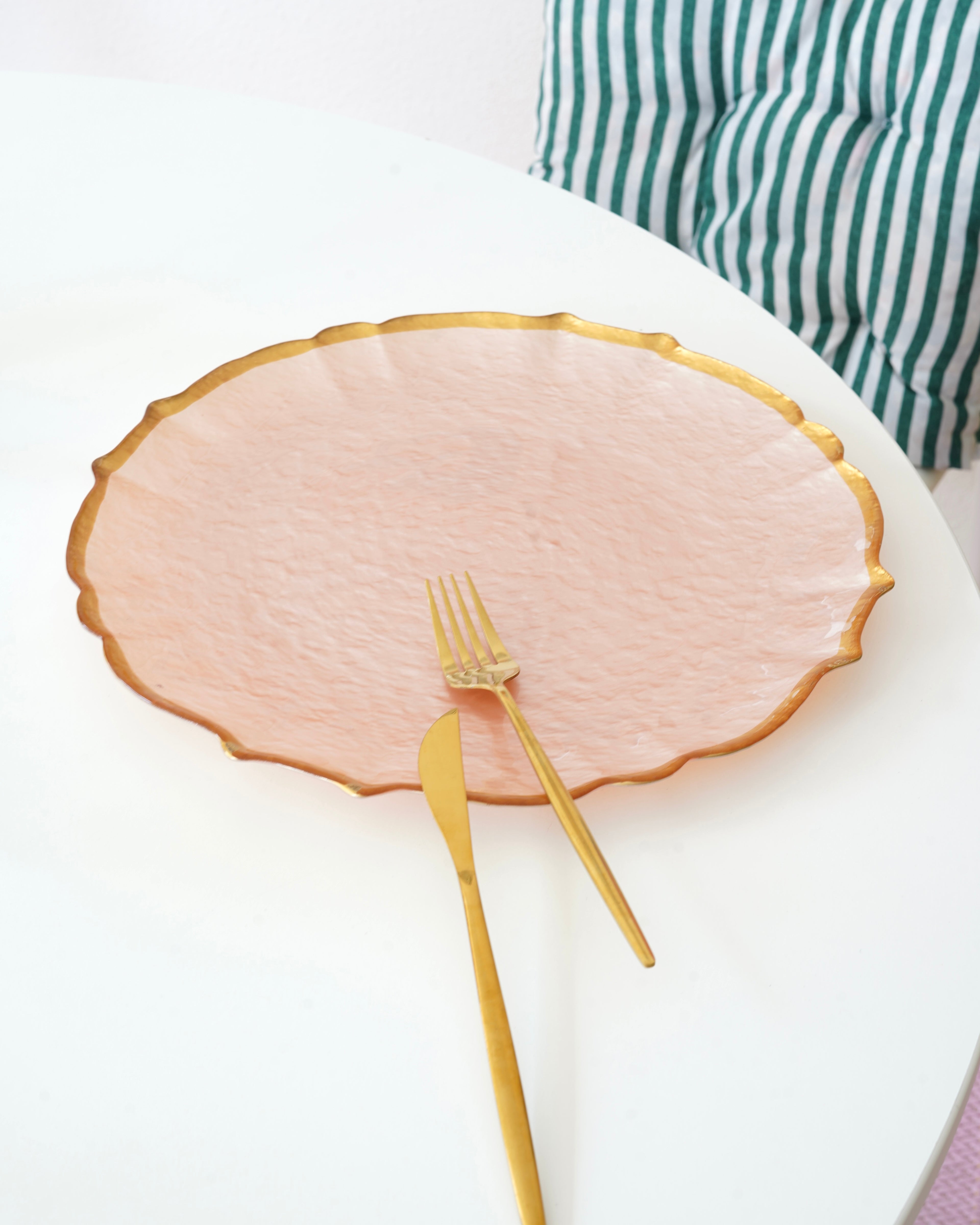 Pembe 33 cm sunum tabağı 1 adet
