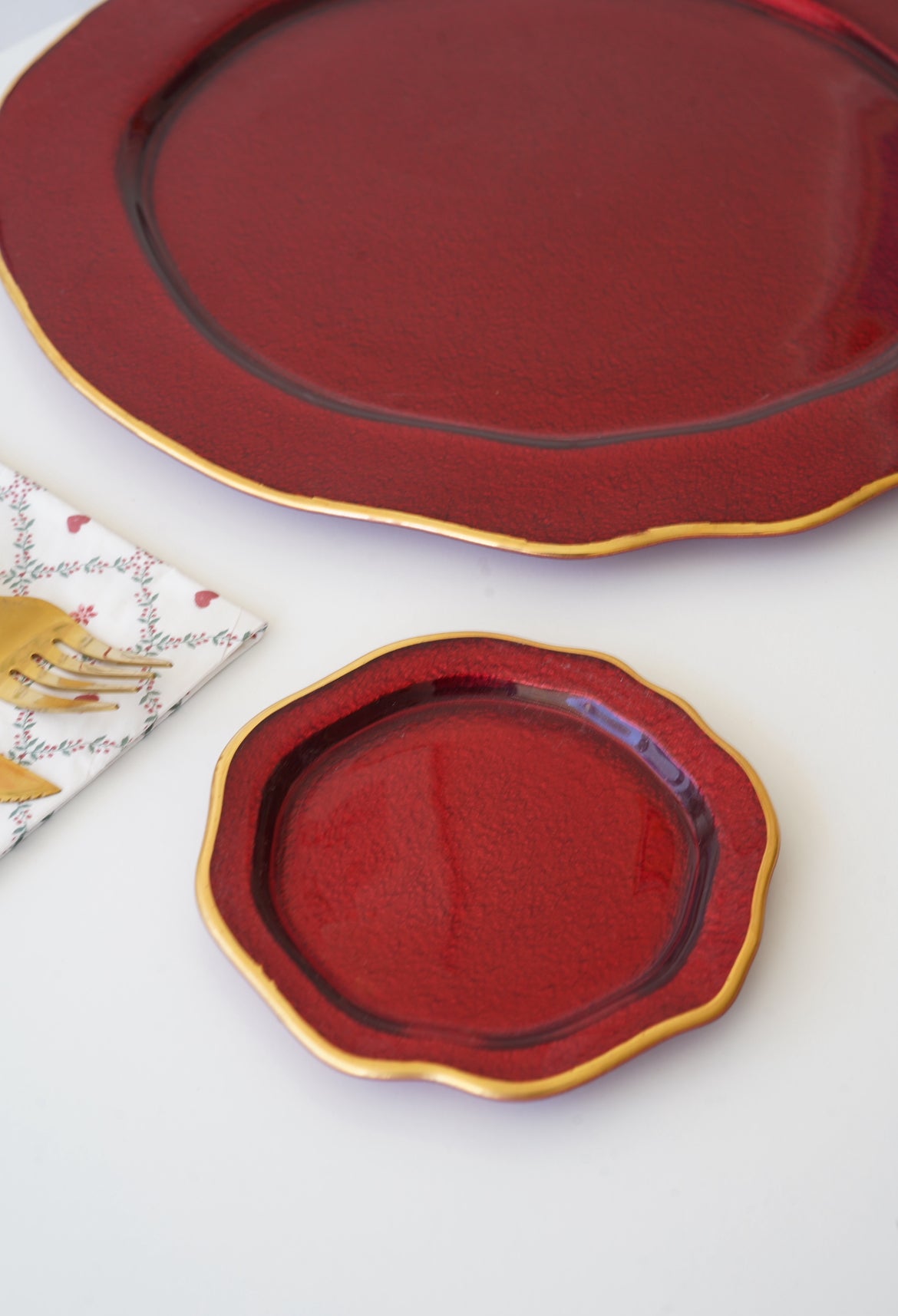 8 kişilik kırmızı takım 16 parça