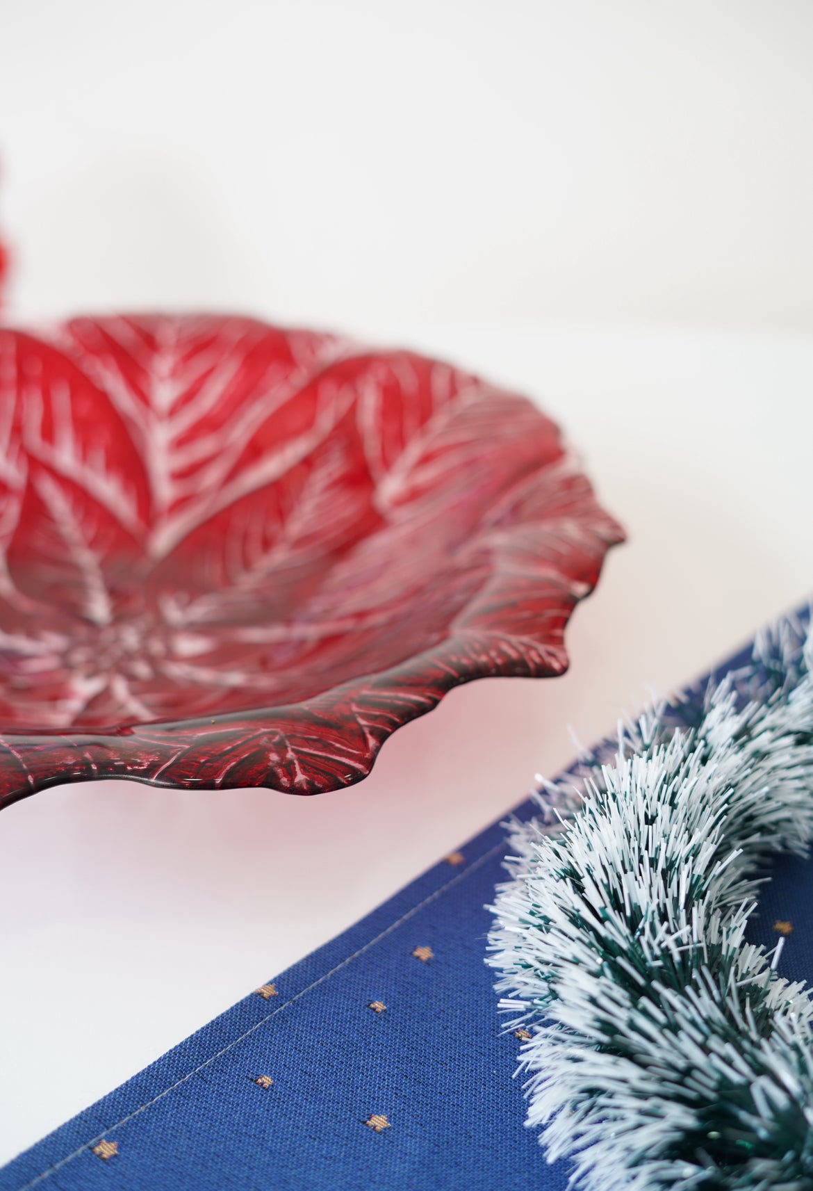 kırmızı büyük çiçek meyvelik 40 cm