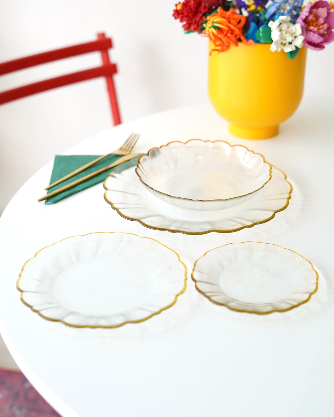 papatya sarı kenar detaylı şeffaf 6 kişilik 24 parça yemek takımı