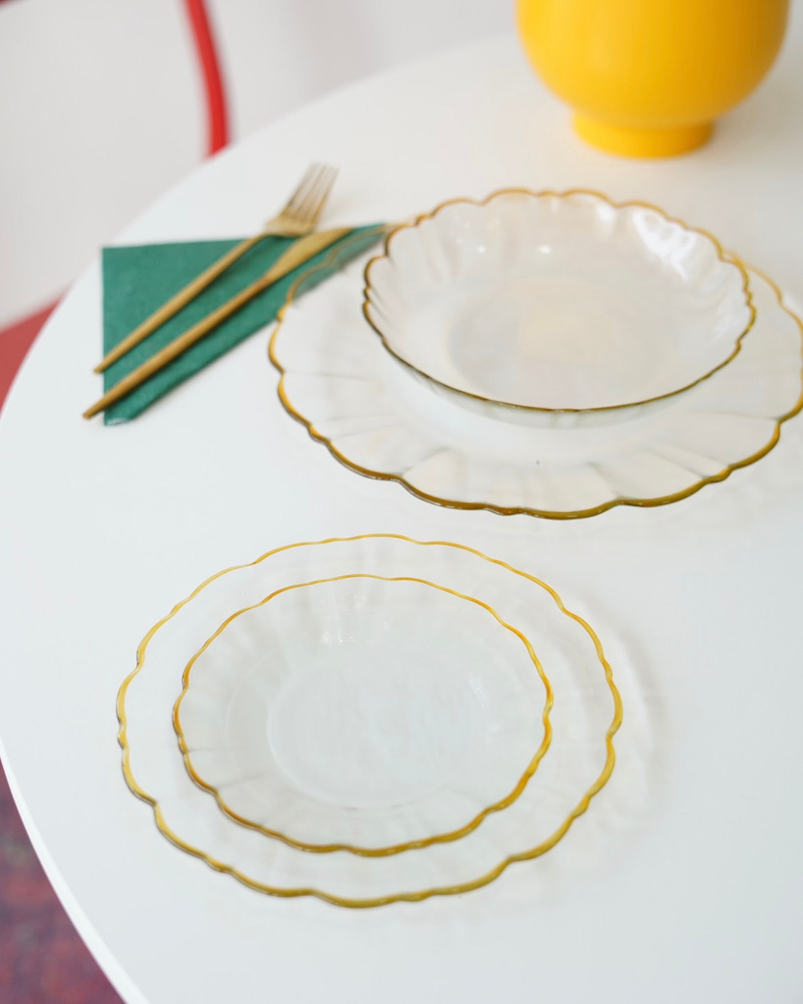 papatya sarı kenar detaylı şeffaf 6 kişilik 24 parça yemek takımı