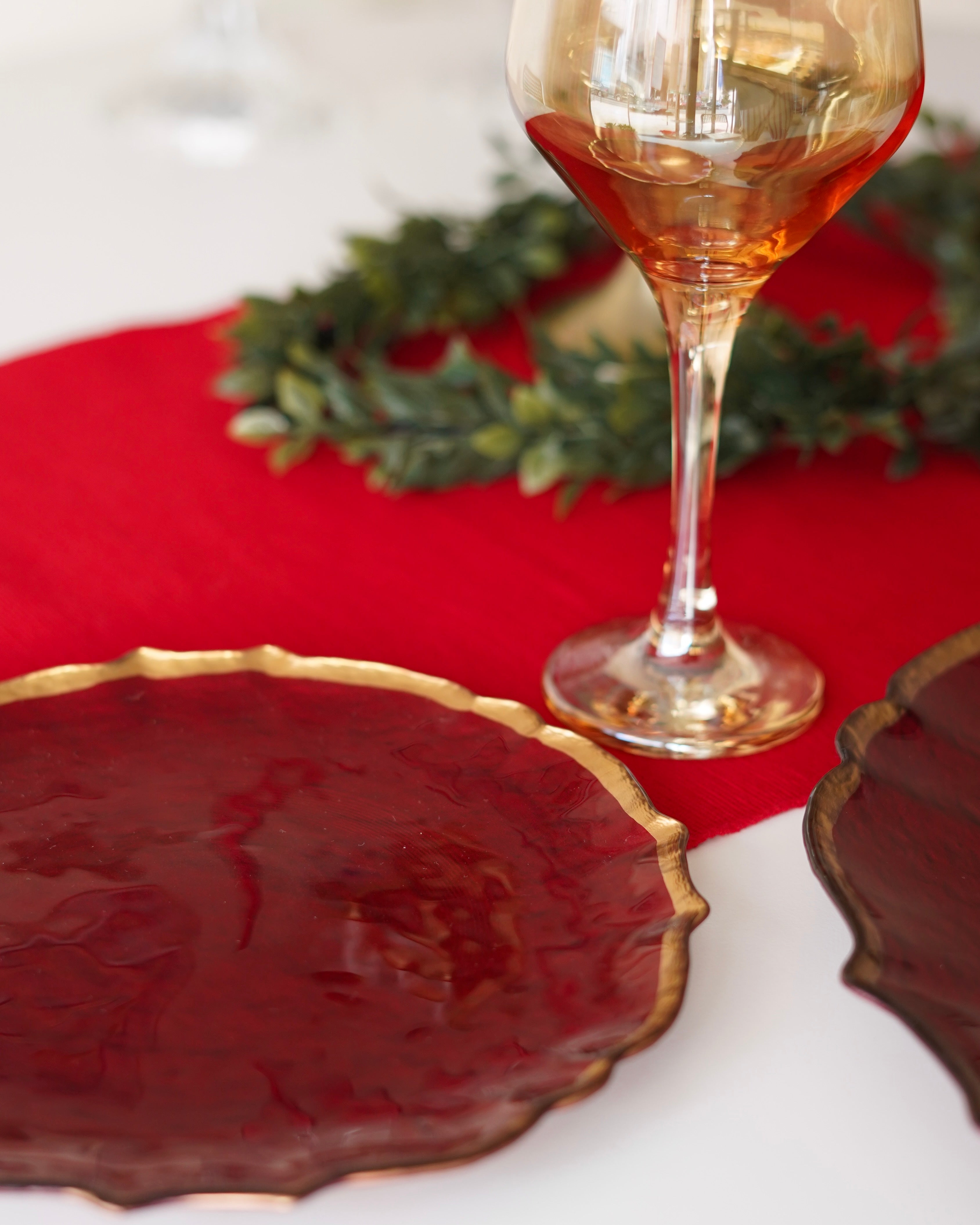 Kırmızı gold detaylı 33 cm tabak